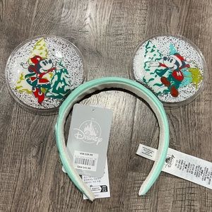 New w/tagsMickey And Minnie Snow Holiday Cheer Christmas Mouse Ears Disney Parks
